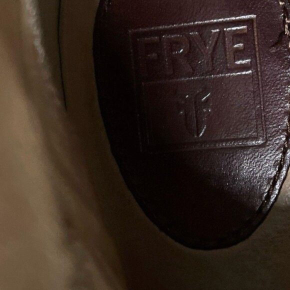 Frye Pattie Cognac Leather Belt Cute Ankle Booties Sz 8 - Picture 6 of 6